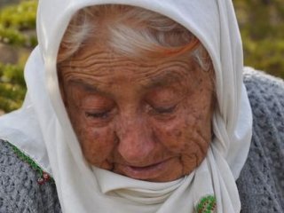 Devlet Ayşe Nineye Sahip Çıktı!