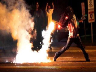 Siyahi Öfkeden CNN De Payını Aldı