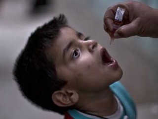 Pakistan'da Aşı Ekibine Saldırı: 4 ölü