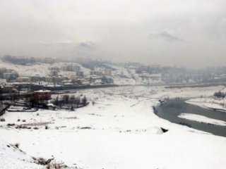 15 Köy Yolu Ulaşıma Kapandı