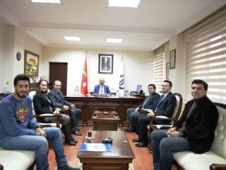 Bü Logo Yarışmasında 2 Ödül Aldı