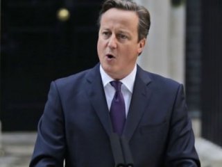 İngiltere Cameron'un Çağrısını Konuşuyor