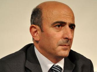 Eminağaoğlu tekrar sahnede