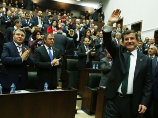 Davutoğlu Bakın Ne Giydi?