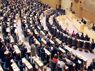 İsveç'te Hükümet Krizi