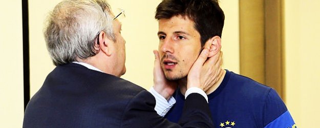 Aziz Yıldırım'dan Emre'ye Bomba Teklif!