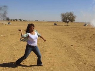 Erzurum'daki Eylemde Atılan Taş Silah Sayıldı