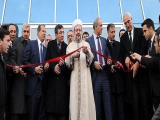 Üniversite Camisi İbadete Açıldı
