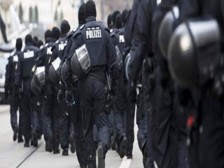 Polisten Camiye 'IŞİD' Baskını