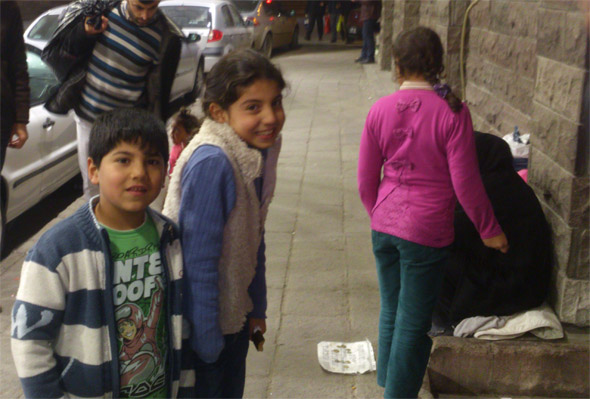 Suriyeli Mülteci Problemi Giderek Büyüyor!