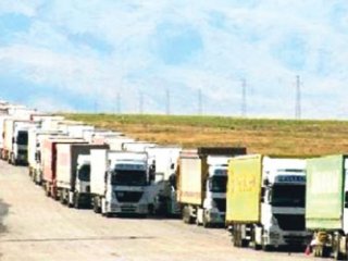 İran'daki Tır Sorunu Çözüldü