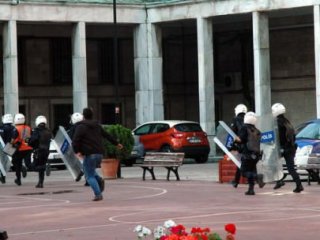 Üniversitede Kavga: Yaralılar Var