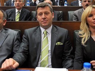 O Da Siyasete Atılıyor!