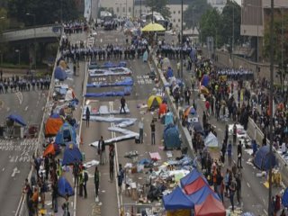 Çin Eylemcilerin Çadırlarını Söktü!