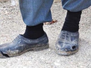 Çok Konuşulan Ayakkabıları Bakın Kim Aldı?