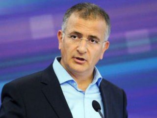 Ekrem Dumanlı Emniyete Götürülüyor