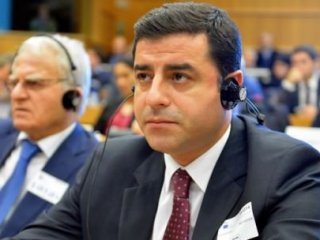 Demirtaş'ı Rahatsız Eden Kare