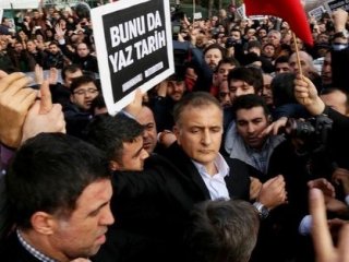 Gerçekte Ne Oluyor?