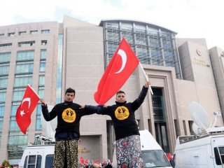 Çağlayan Adliyesi'ni Sirke Çevirdiler!