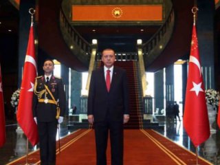 Ak Saray'da Bir İlk!