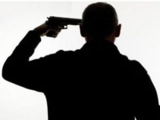 Başbakanlık Önünde İntihar Girişimi