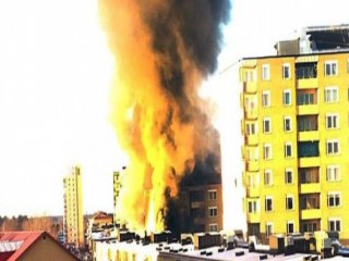 Haçlılar Cami Kundakladı: 3 Kişi Yaralandı