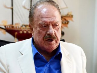 İlhan Cavcav: İstiklal Marşı Yasaklansın