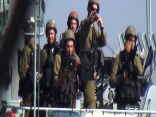 İsrail Hücum Botları Ateş Açtı!