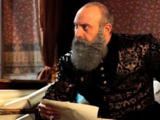 Halit Ergenç'e Bak Sen! Sakalını..