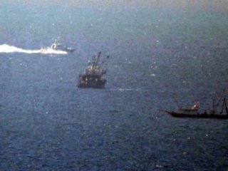 Türk SAT İntikal Botu Yunan Gemilerini Uzaklaştırdı