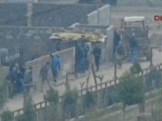 Cizre'de tehlikeli çatışma: 3 ölü