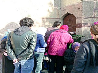 Hacı Bayram'da İlginç Hurafe!