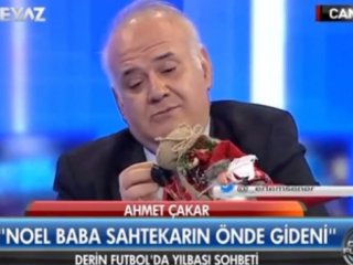 Ahmet Çakar: "Noel Baba Adam Değildir"