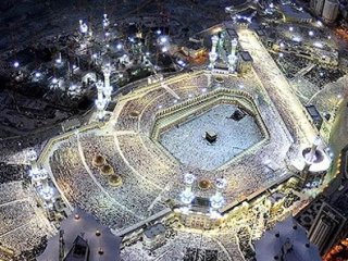 Mekke'nin Fethini Kutlayan Tek Şarkıcı