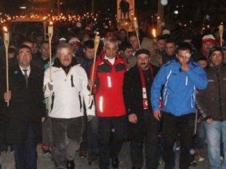 Sarıkamış'ta Meşaleli Yürüyüş Yapıldı