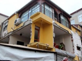 Tuzla'da Doğalgaz Patlaması