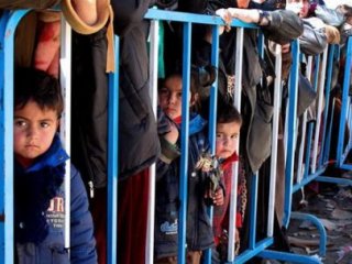 Komşu Ülkeden Suriyelilere Kötü Haber