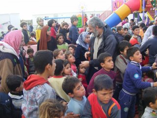 2 Evinden Birini Ümmetin Yetimlerine Bağışladı