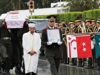 Eski Başbakana Son Görev!