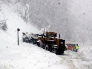 Sertavul Geçidi Tamamen Kapandı!