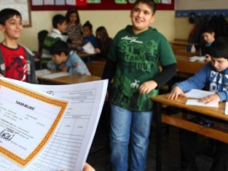 Yarı Yıl Tatili Ertelendi Mi?