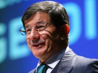 Davutoğlu'ndan Paris Tweet'i!