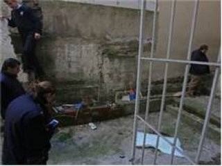 Oyuncak Bebek Sandılar Ama...