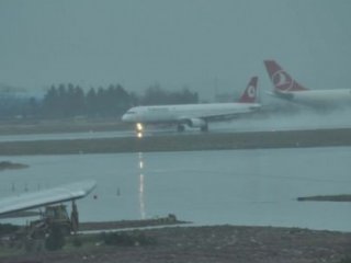 Sabiha Gökçen'de Hava Trafiği Felç!