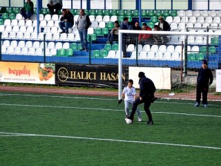 Çevik Kuvvete Geçit Yok