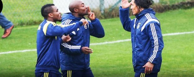 F.Bahçe İdmanı Karıştı! İsmail Kartal Zor Ayırdı