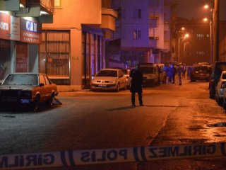 Silahlı Sevgili Korku Saçtı