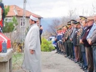 Öcalan'a O Sözü Söyleyen Komutana Sessiz Veda