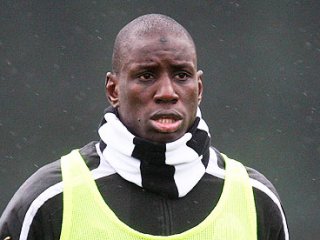 Demba Ba'dan Dünyaya Şifreli Mesaj