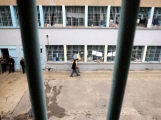 Cezaevinde Kavga:11 Yaralı